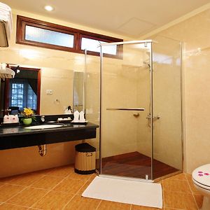 Deluxe Double or Twin Room Garden View